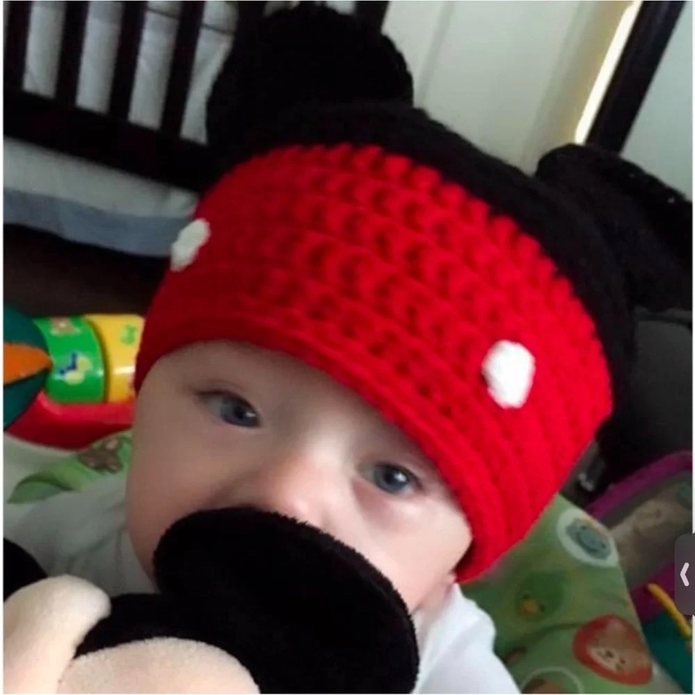 Handmade adorable Disney Micky Mouse baby knit hat